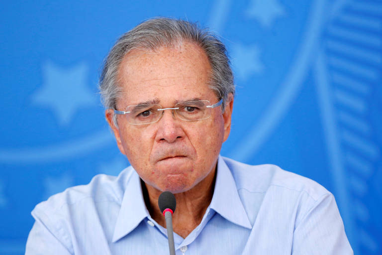 Equipe de Guedes teme paralisia da economia e crise social a partir de julho